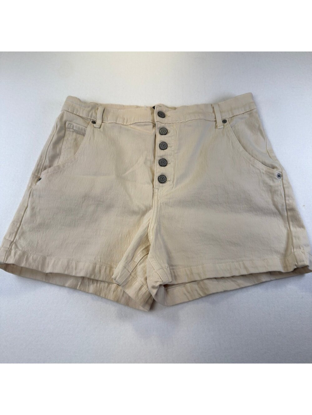 Banana Republic High Rise Button Fly Denim Shorts Women’s 31/12 Ivory Cream NWOT
